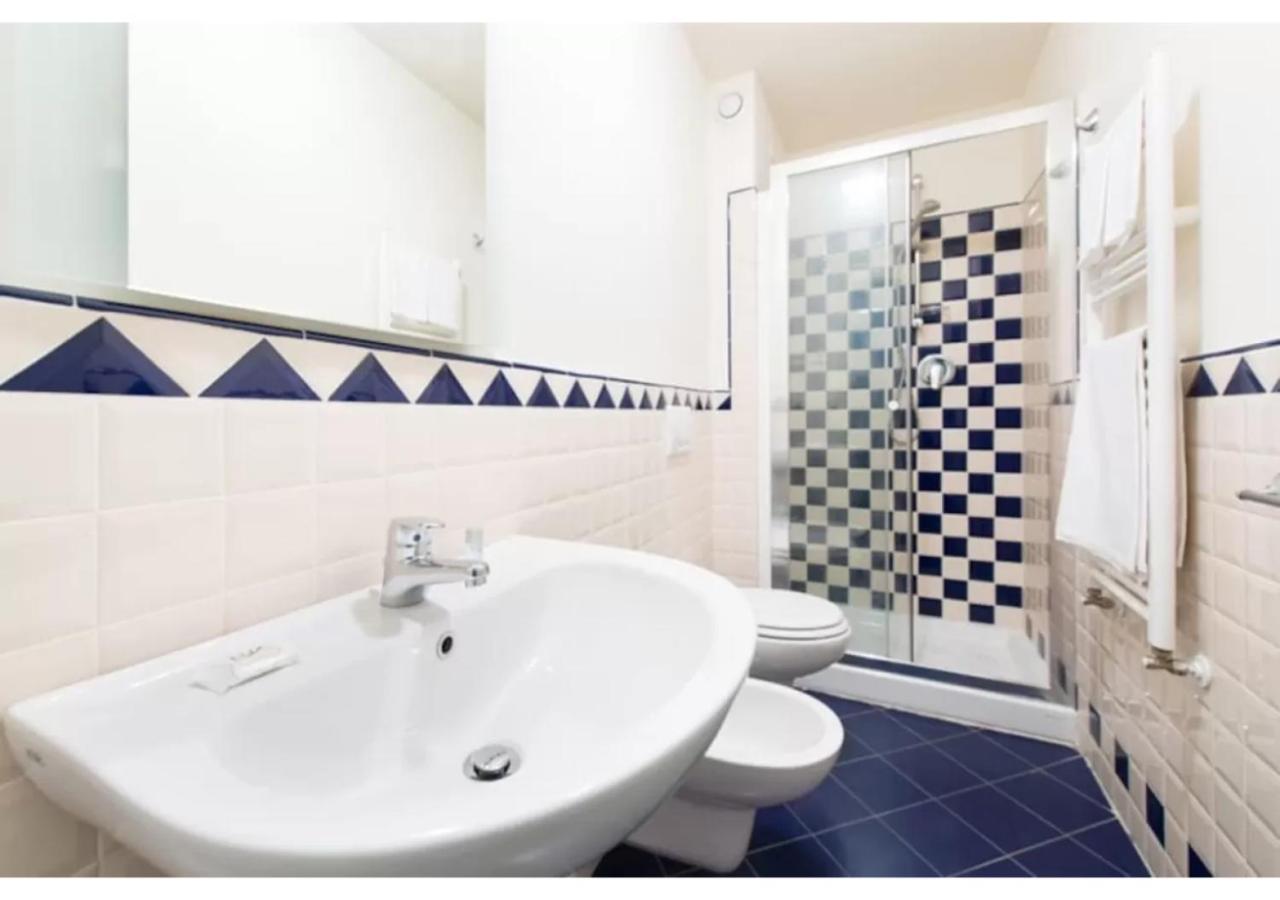 ホテル Palazzo Piazza Mazzini ペーシャ エクステリア 写真
