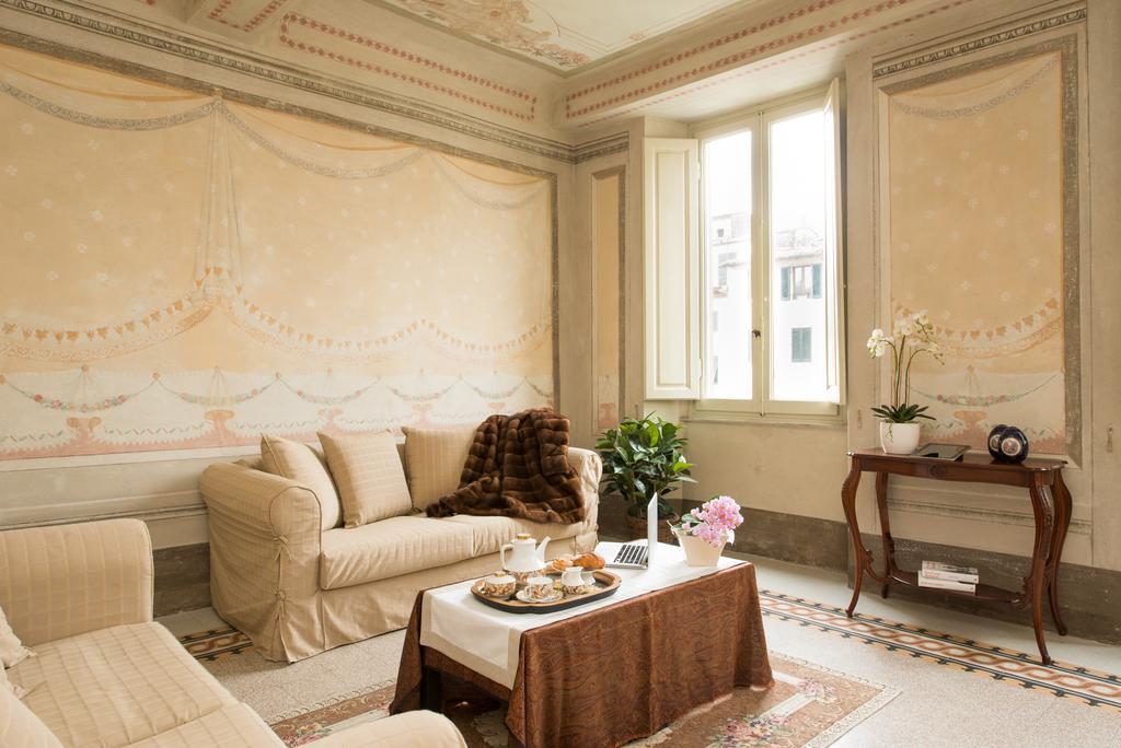 ホテル Palazzo Piazza Mazzini ペーシャ 部屋 写真