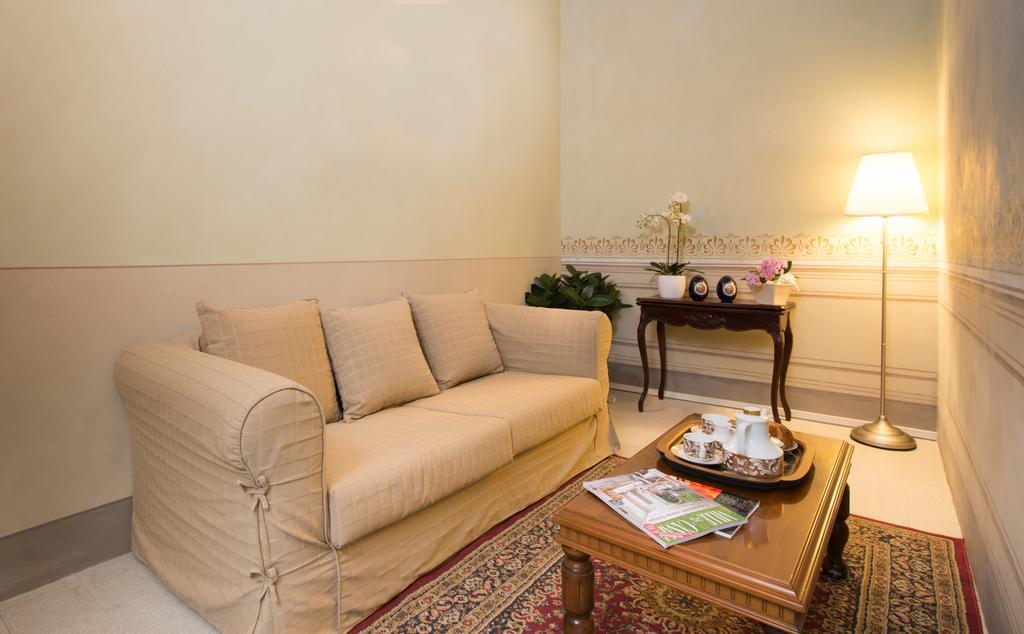 ホテル Palazzo Piazza Mazzini ペーシャ 部屋 写真