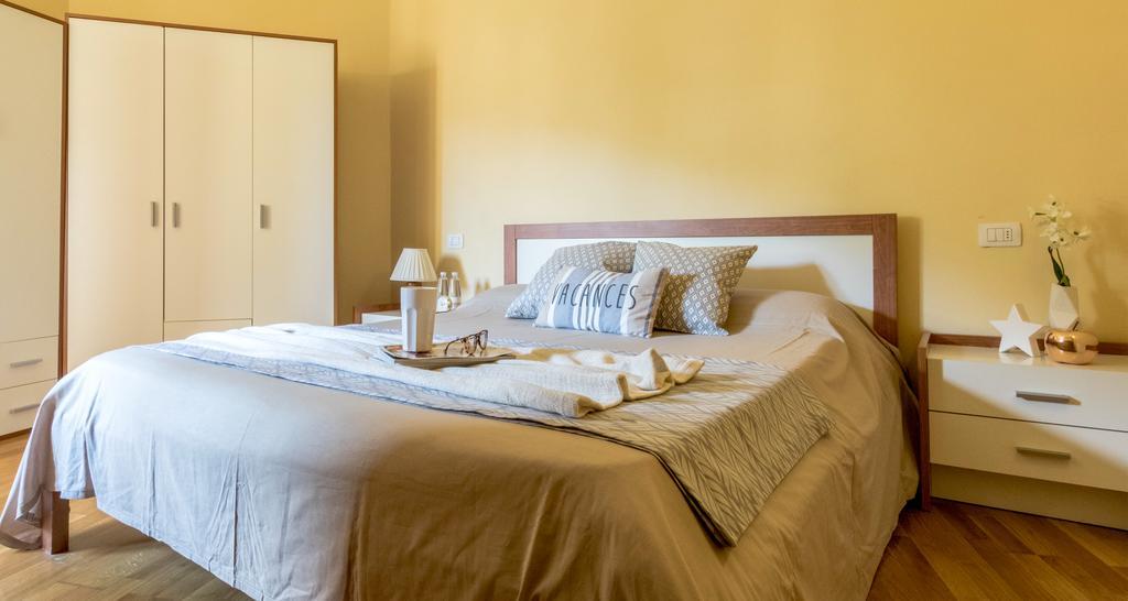 ホテル Palazzo Piazza Mazzini ペーシャ エクステリア 写真